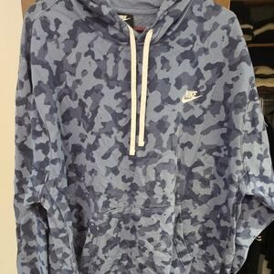 Nike Men's Blue Camouflage Hoodie